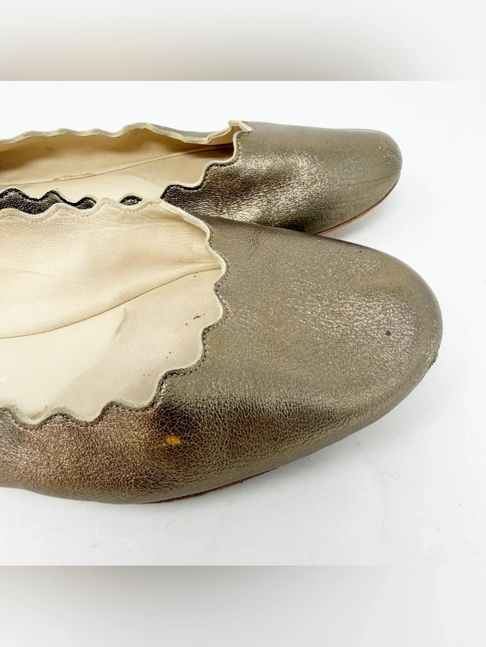 Chloe LAUREN Scallop Metallic Gold Leather Ballet Flats Womens Size 37 EU 7 US